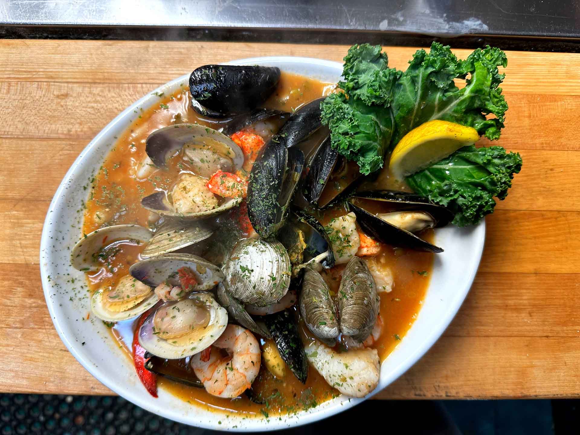 Adirondack-Seafood-Muscles-Clams