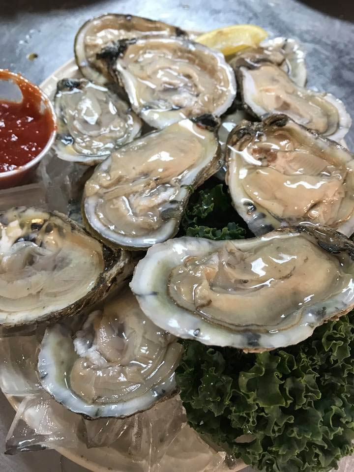 Adirondack-Seafood-Oysters-2